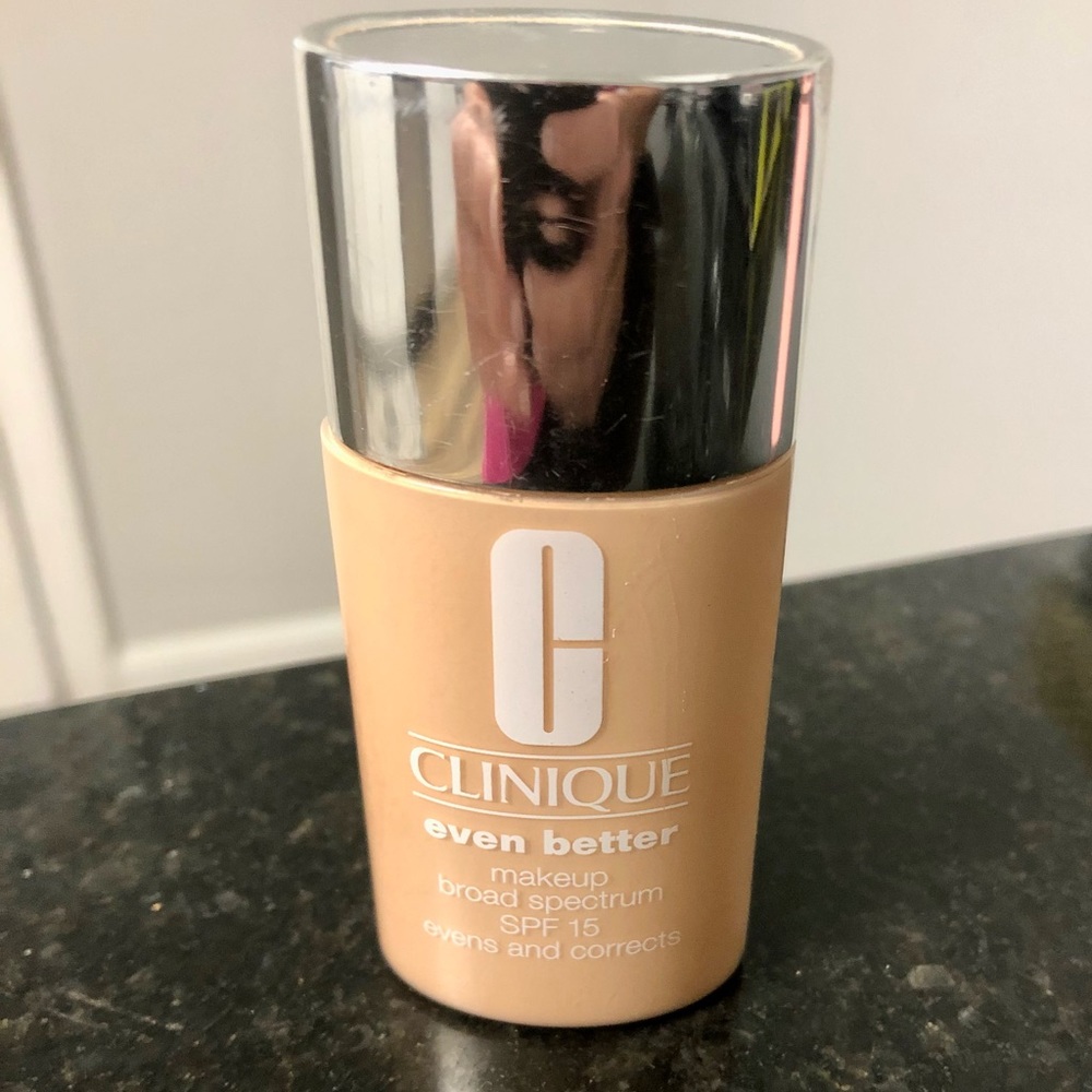 Clinique Even Better™ Makeup Foundation